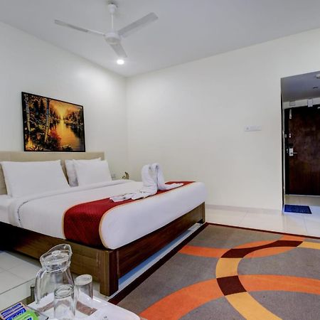 Hotel Lorven Visakhapatnam Zewnętrze zdjęcie
