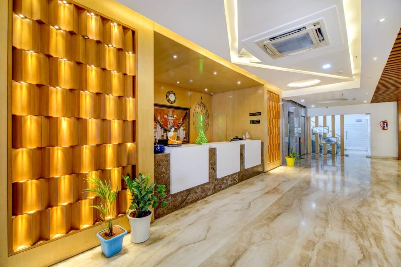Hotel Lorven Visakhapatnam Zewnętrze zdjęcie